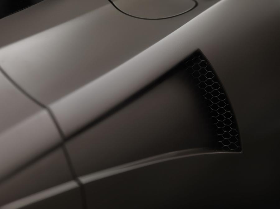 Детали экстерьера Spyker C8 Preliator Concept (255) 2016 года  (фото 2 из 21)